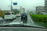 雨の日の運転をマスター