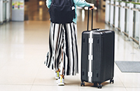 スカートに見えるズボンを着用する