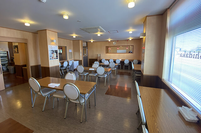 宿舎食堂