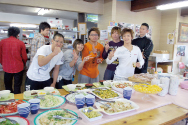 カーアカデミー那須高原（栃木県）のお食事バイキング風景